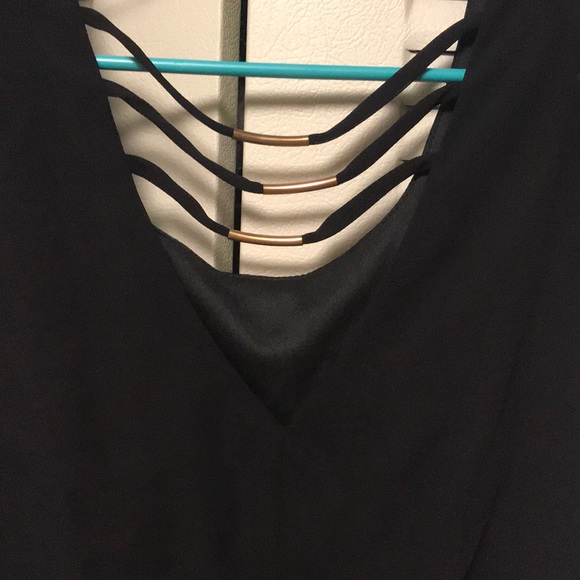 Black dress - Picture 2 of 3